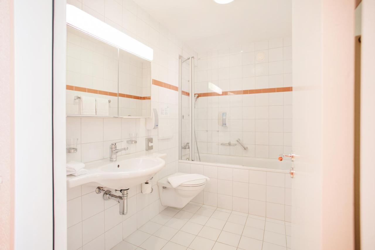 Guesthouse Zurzach - Self Check-In Exterior photo